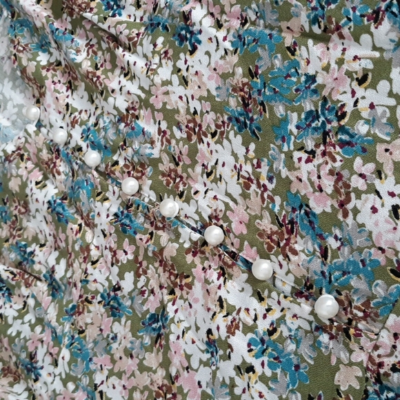 Cupshe Large Floral Pearl Button Spaghetti Strap Dress - Picture 10 of 17